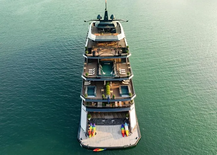 Botel Tulip Cruise By Hag Ha Long